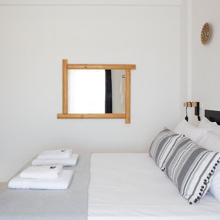 Paros King Aparthotel Aliki  Exterior photo