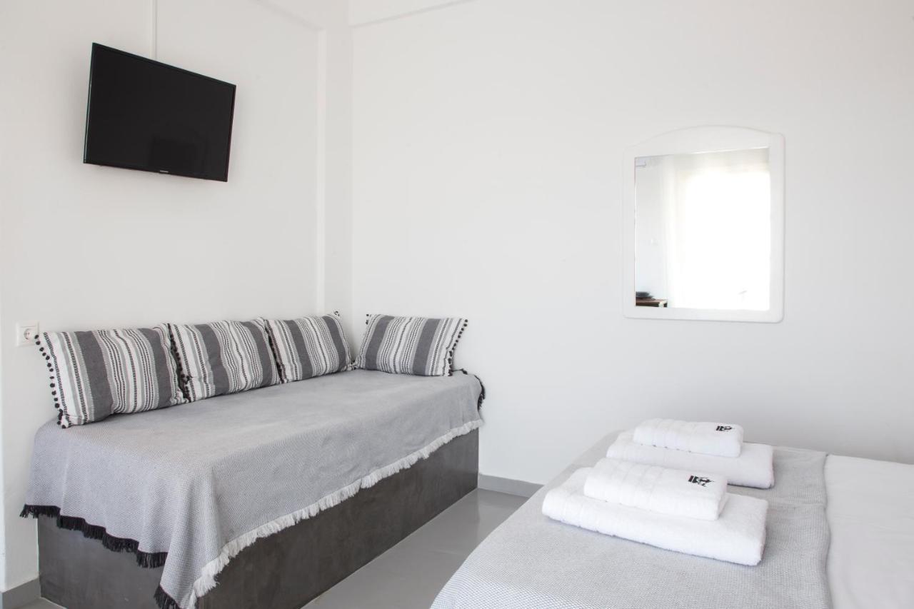 Paros King Aparthotel Aliki  Exterior photo