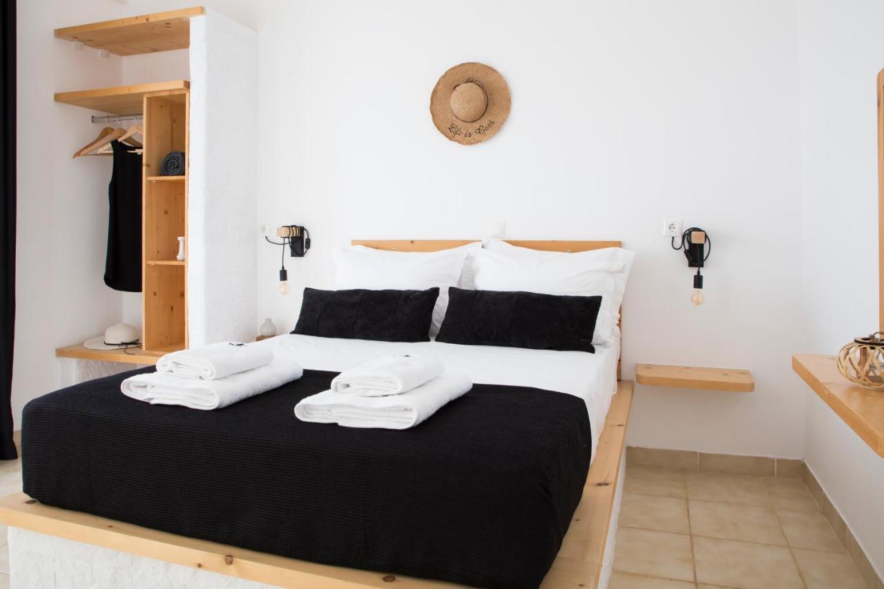 Paros King Aparthotel Aliki  Exterior photo