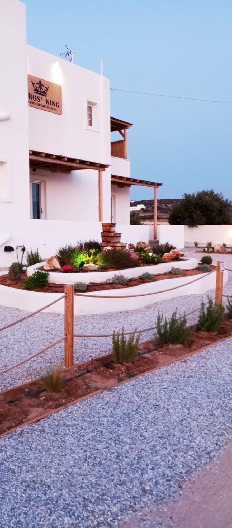Paros King Aparthotel Aliki  Exterior photo